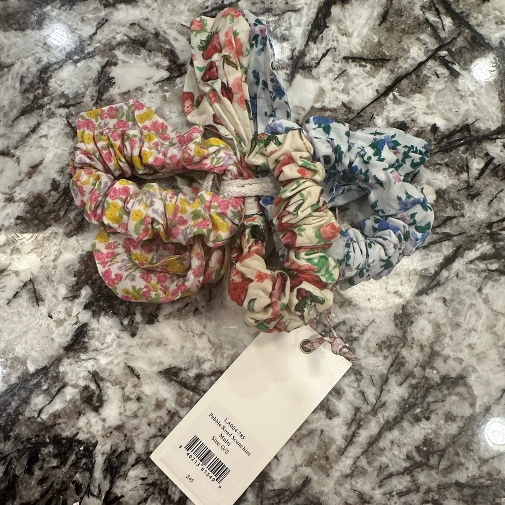 Loveshackfancy scrunchies 3 pk